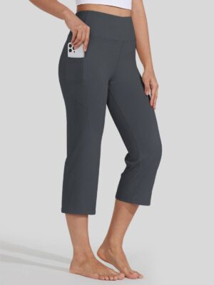 Women's Straight Leg Yoga Capri Pants