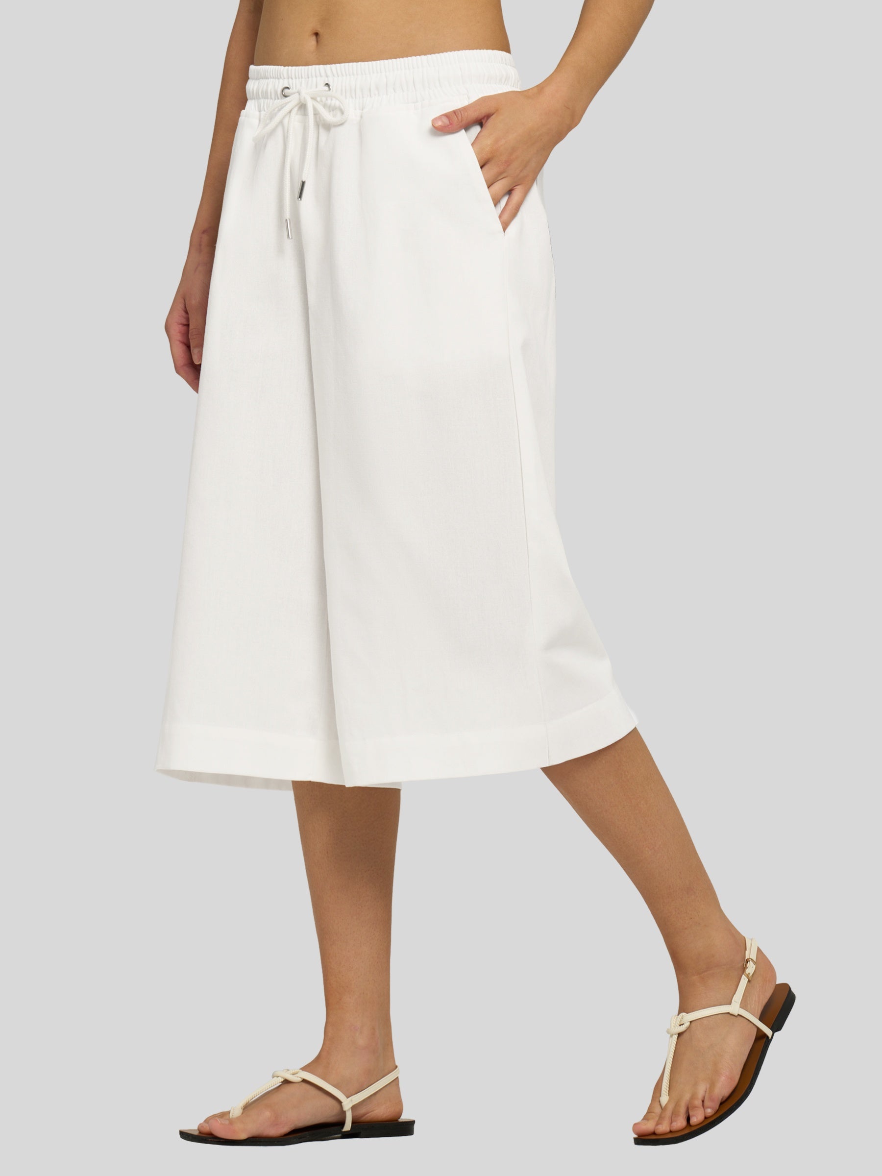 Women's Cotton Linen Easy Wide-Leg Capris - Image 2